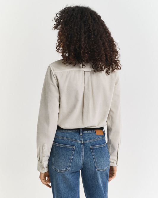 Chemise en velours côtelé coupe droite