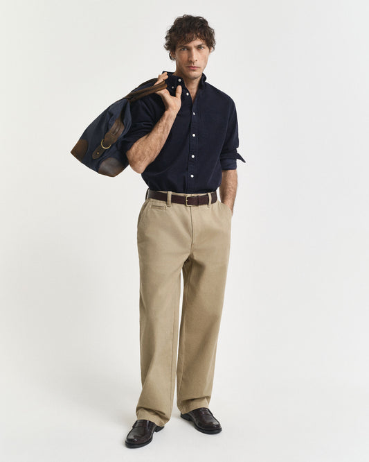 Chemise en velours côtelé coupe droite