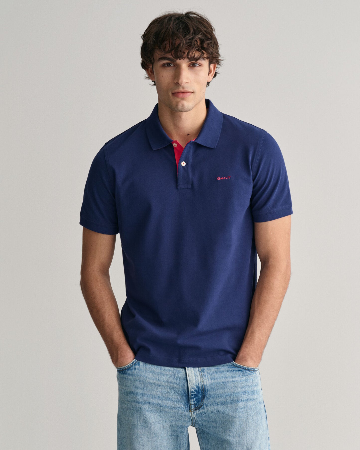 Polo en piqué contrastant