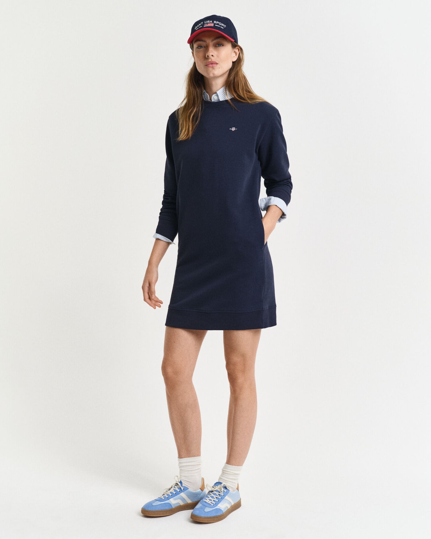Shield Crew Neck Sweatkleid