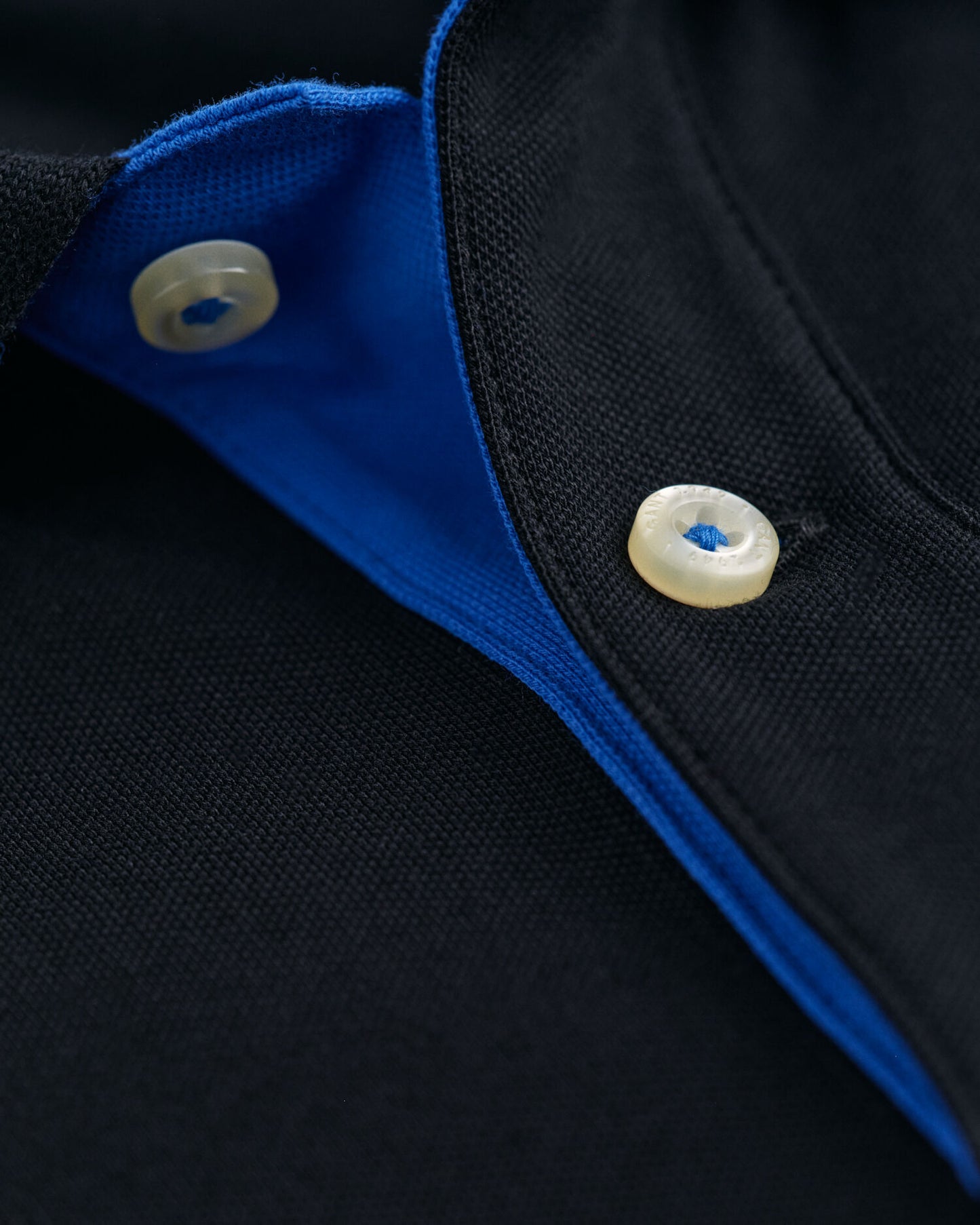 Polo-Piqué-Shirt mit Kontrastfarbe