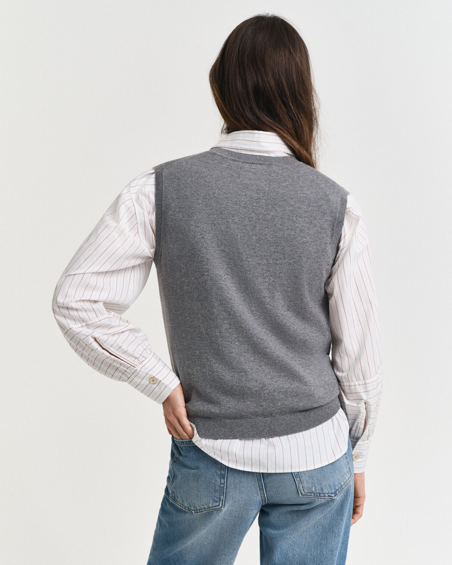 Gilet tricoté léger à manches courtes