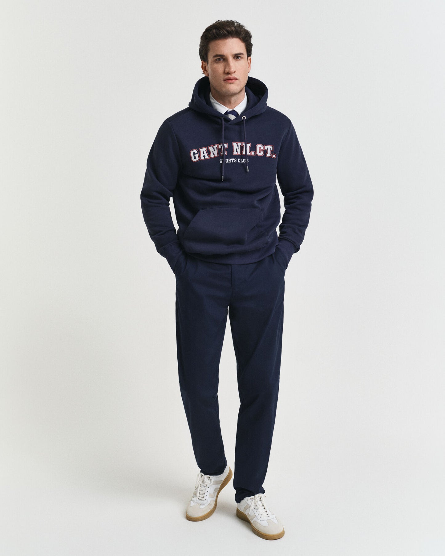 Chinos mit normaler Passform