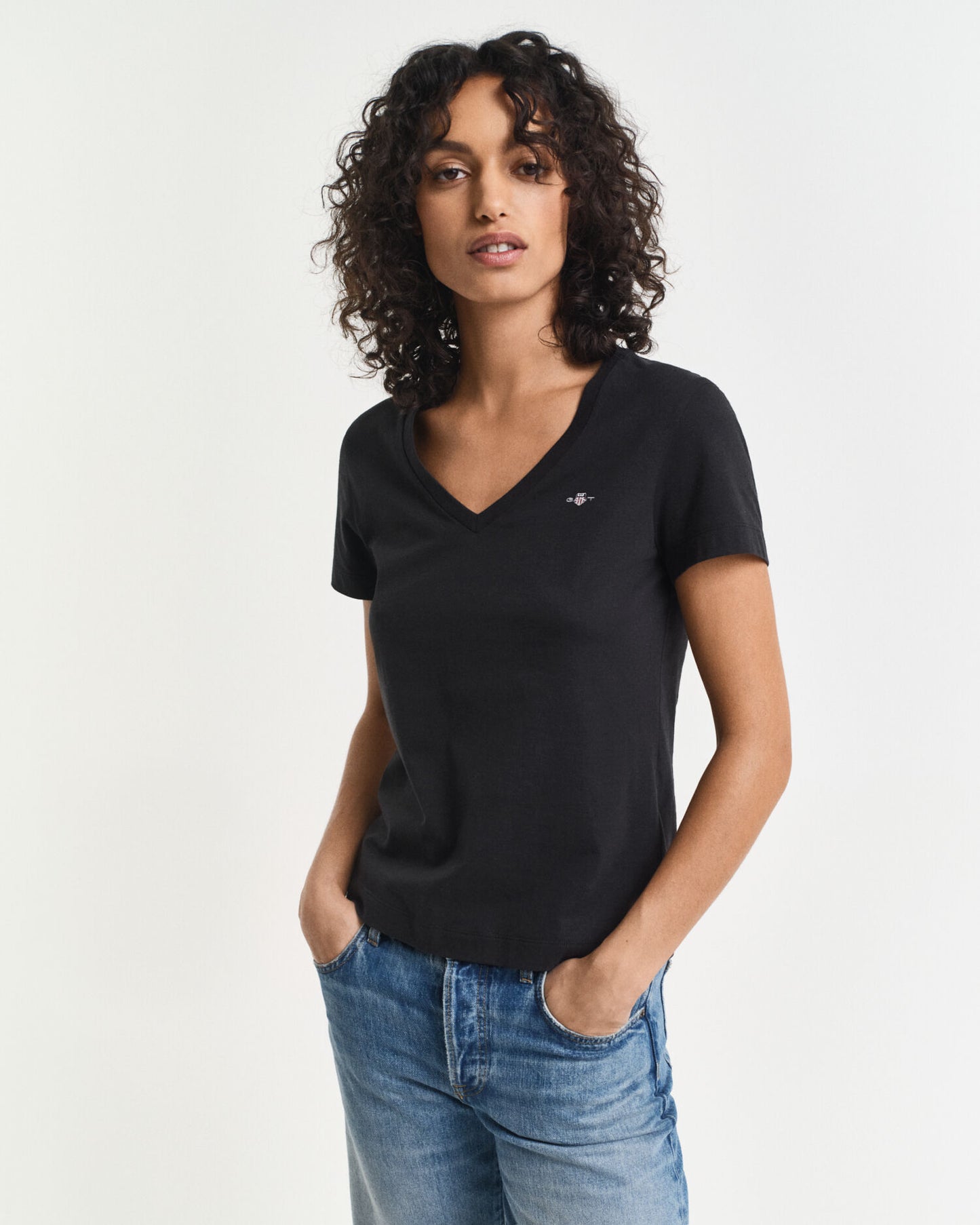 T-shirt Col V Écusson