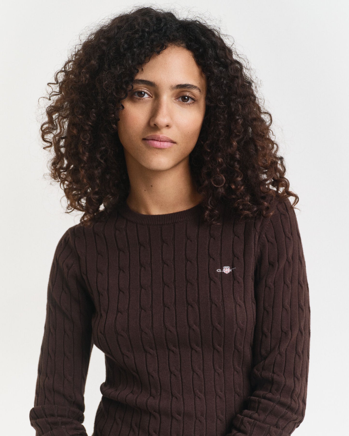 Pull ras du cou en maille torsadée de coton stretch