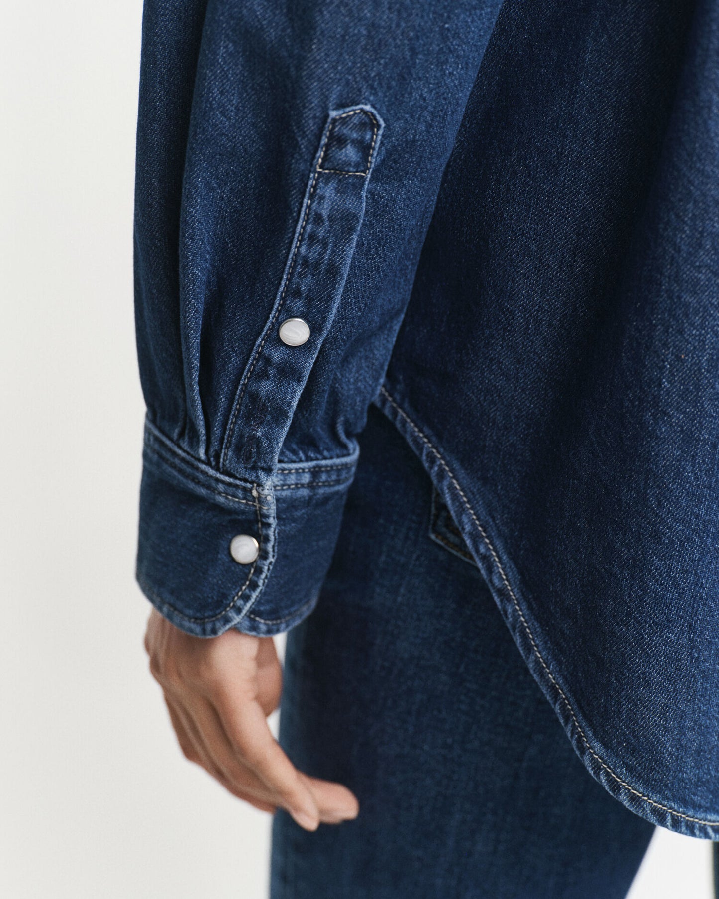 Relaxed Fit Jeanshemd mit Tasche