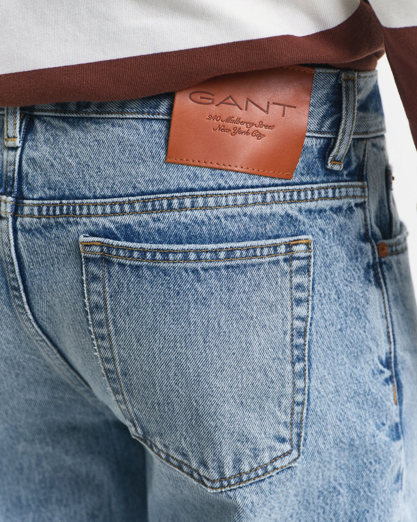 Jean bootcut délavé vieilli