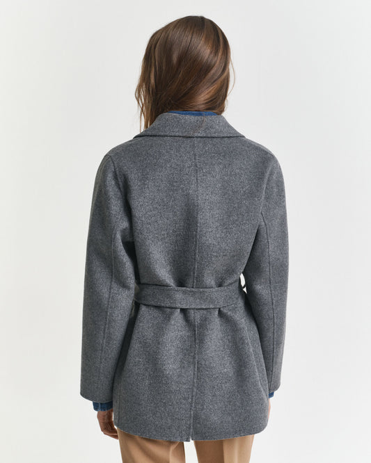Veste ceinturée cousue main