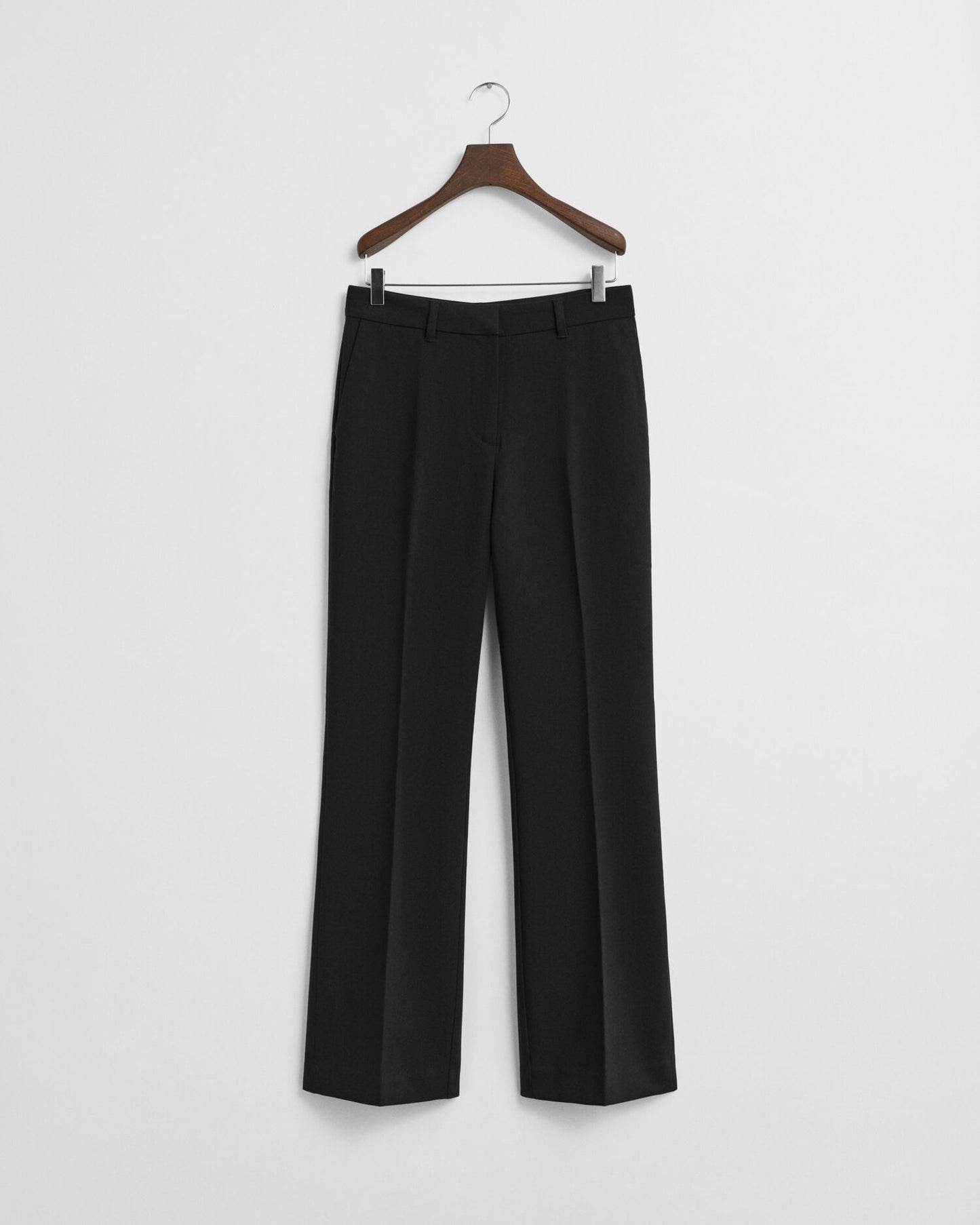 Schmale ausgestellte Hose