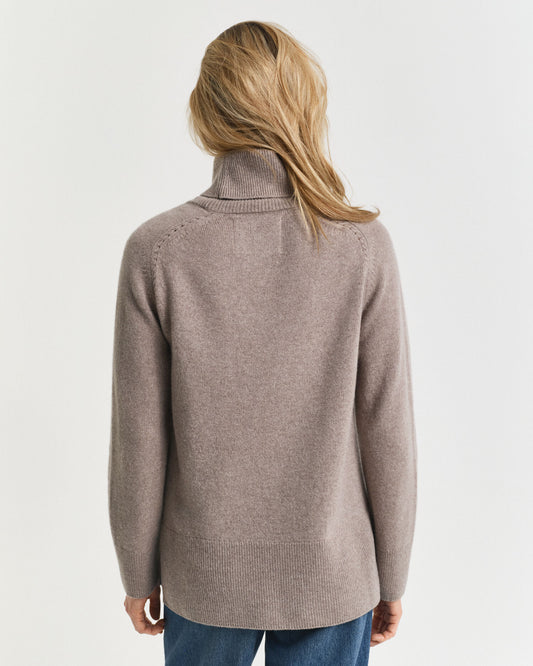 Pull col roulé en doux mélange laine et cachemire