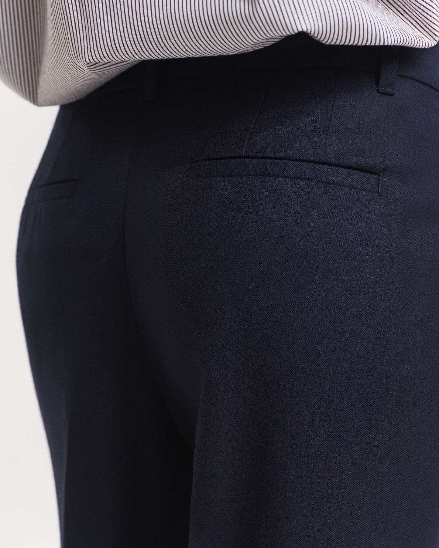 Maßgeschneiderte Hose aus Wollmischung