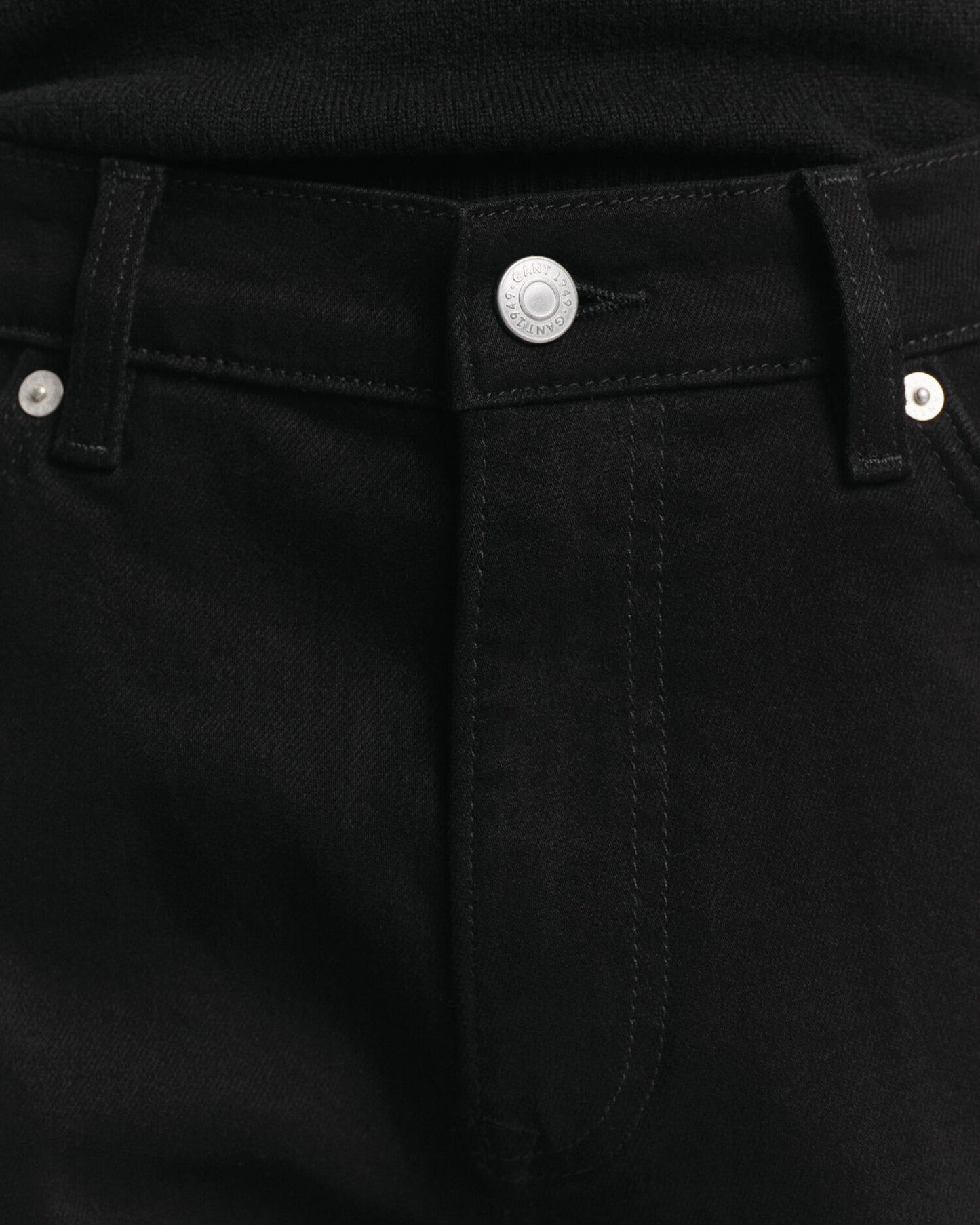 Jean coupe droite noir délavé