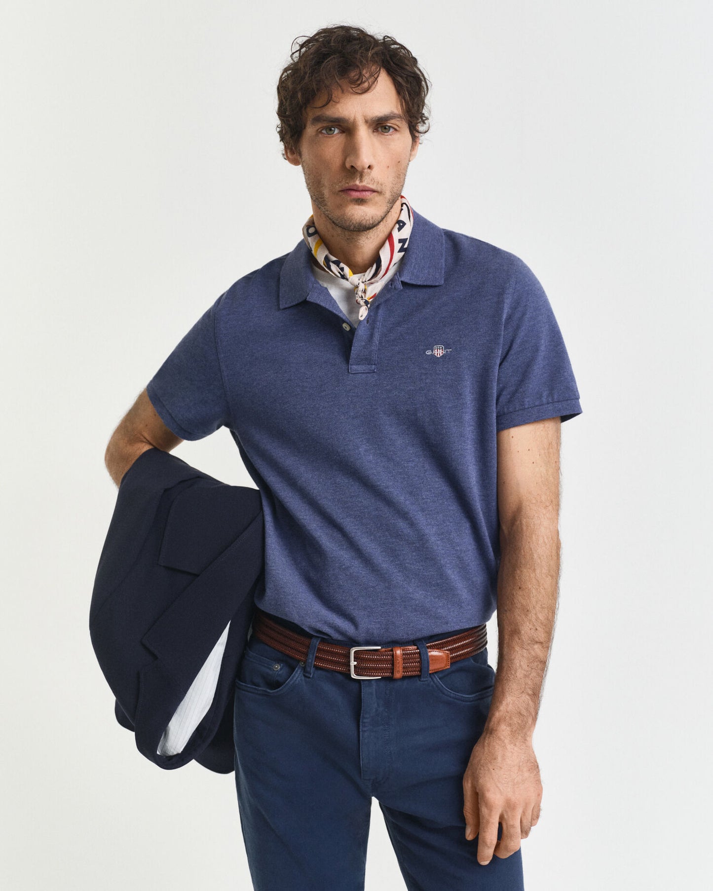 Regular Fit Polohemd mit Schild-Logo aus Piqué